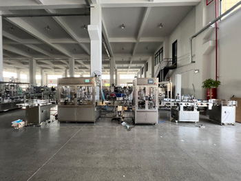 液體灌裝封口機設(shè)備|全自動液體灌裝封口生產(chǎn)線